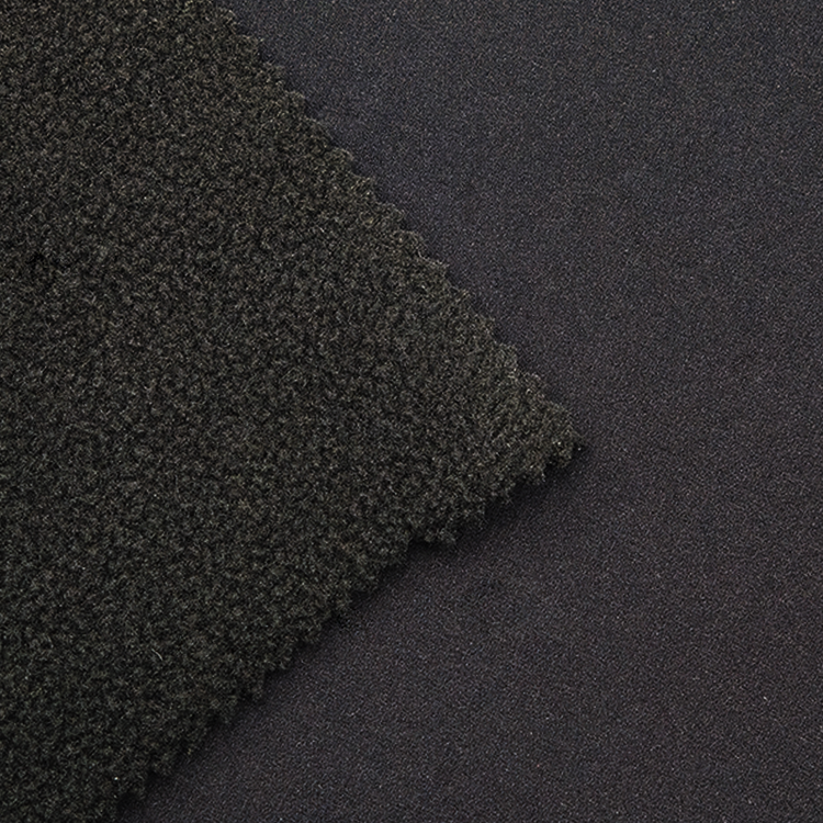 115g Polyester 4-Way Stretch Fabric + 190g Aerogel Polar Fleece (30% Recycled Fiber)